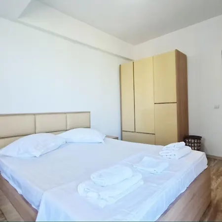 D&d Summerland Apartment Mamaia
